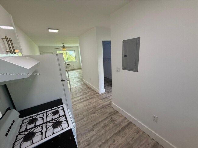 Building Photo - 935 Jefferson Ave