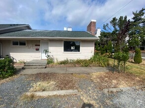 Building Photo - Charming 2-Bed Duplex Retreat in Bellingha...