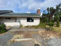 Building Photo - Charming 2-Bed Duplex Retreat in Bellingha...