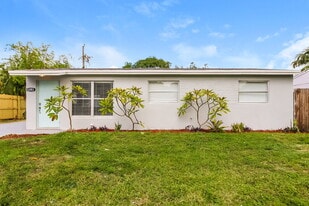 Building Photo - 5383 Eadie Pl
