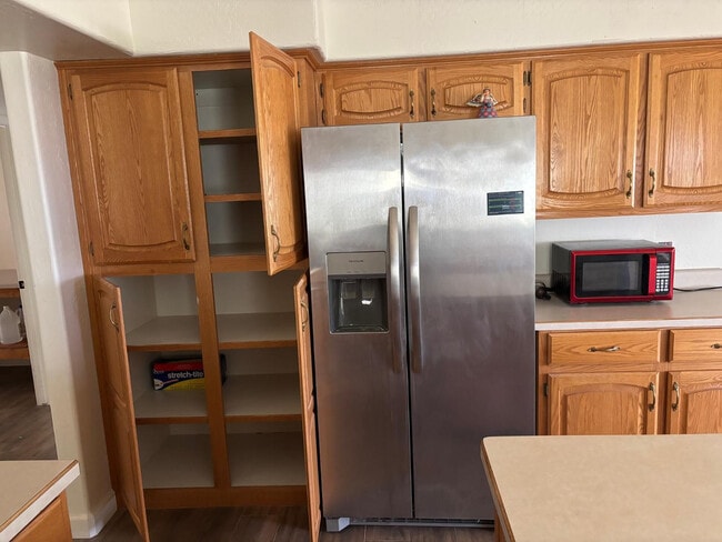 Building Photo - 43003 N Old Mine Rd