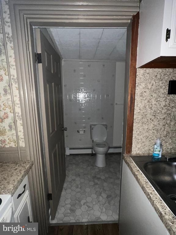 Building Photo - 303 S Baltimore St