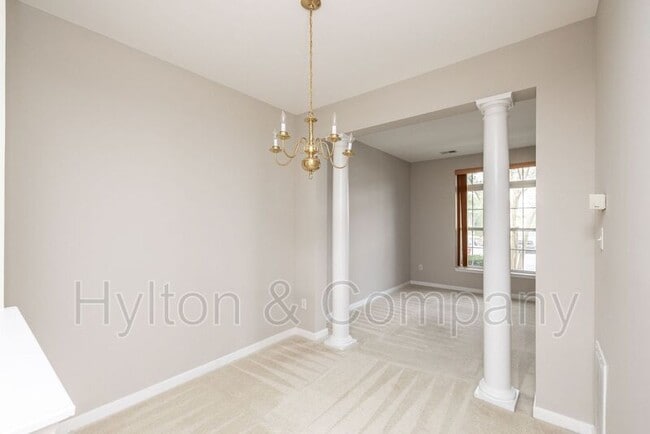 Building Photo - 907 Dominion Townes Ct