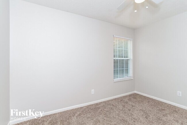Building Photo - 6278 Maple Grove