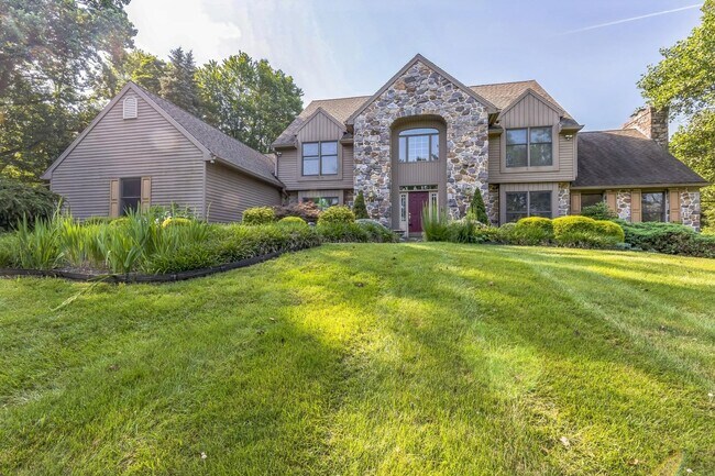 Building Photo - Spacious 5BR House in Pottstown