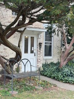 Rear entry - 1901 E Market St