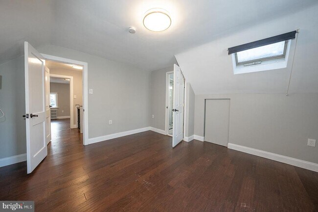 Building Photo - 625 Chelten Hills Dr