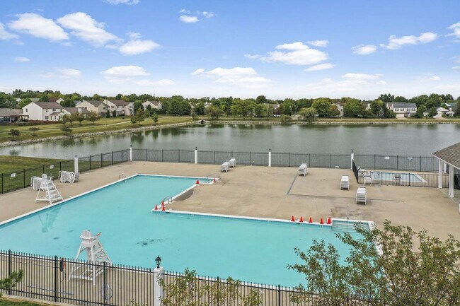 Building Photo - Luxurious 4-Bedroom Furnished Home in West...