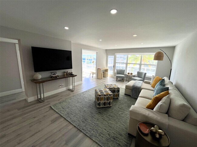 Building Photo - 3500 Galt Ocean Dr