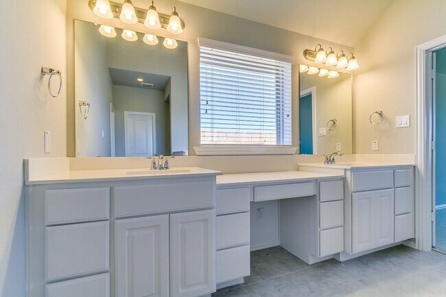 Building Photo - 6018 Grace Falls Dr