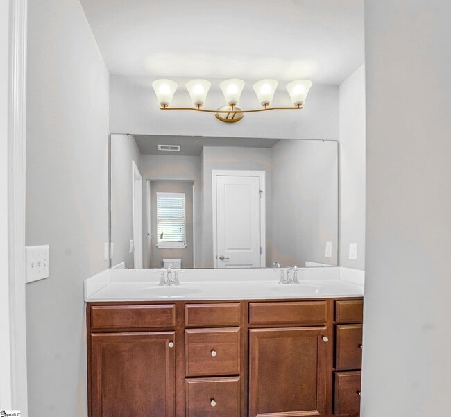 Building Photo - 446 Christiane Way