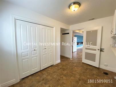 Building Photo - 1441 Heather Ln