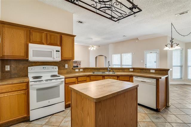 Building Photo - 3729 Sycamore Ln