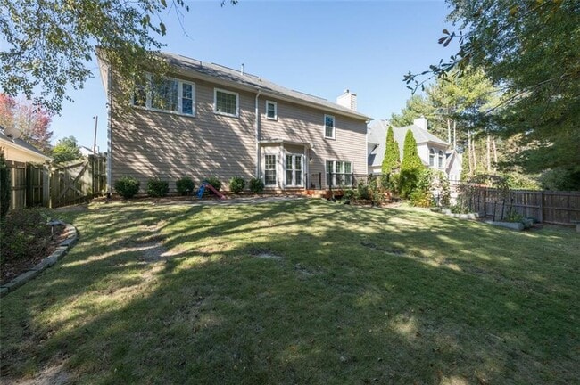 Building Photo - 2433 Gablewood Dr NE