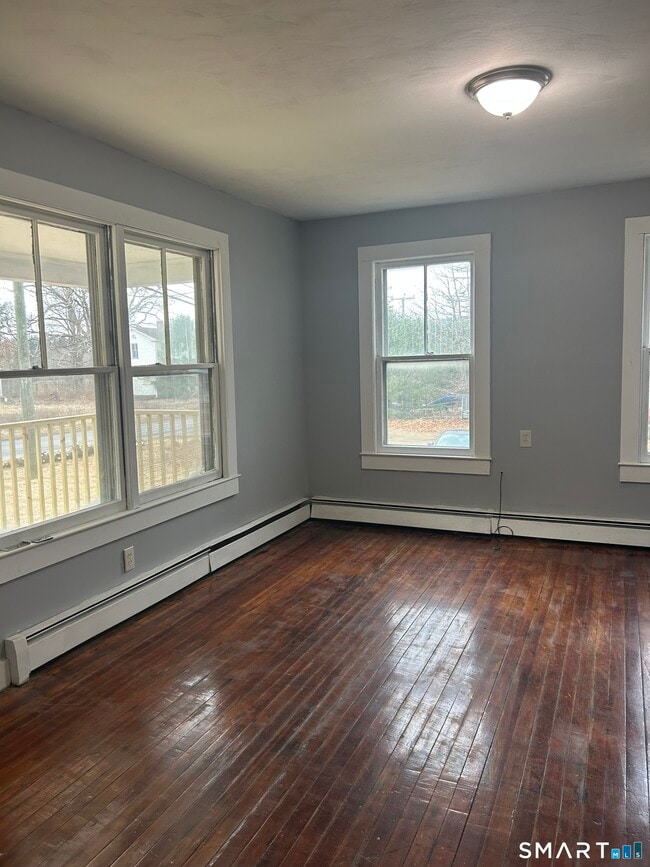 Building Photo - 162 Pinney Hill Rd