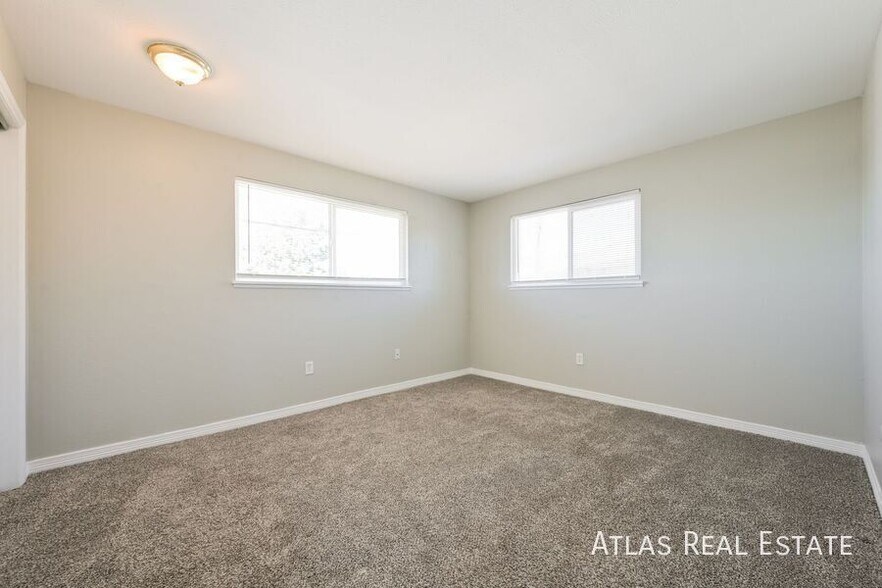 Building Photo - 960 Bishop Ct