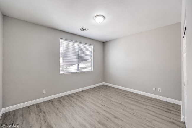 Building Photo - 146 Augusta Course Ave