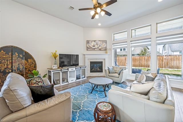 Building Photo - 2450 Kates Pl