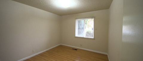 Building Photo - 1345 Kingfisher Way