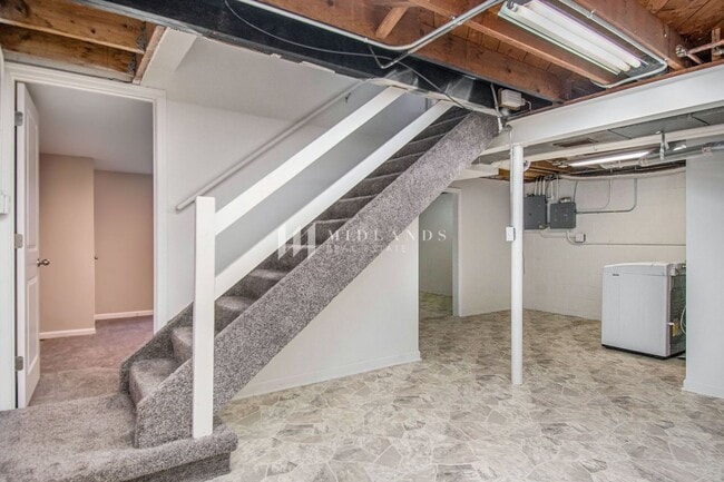 Building Photo - WESTGATE UPDATED RANCH
