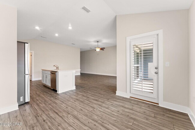 Building Photo - 227 Morning Crk Wy