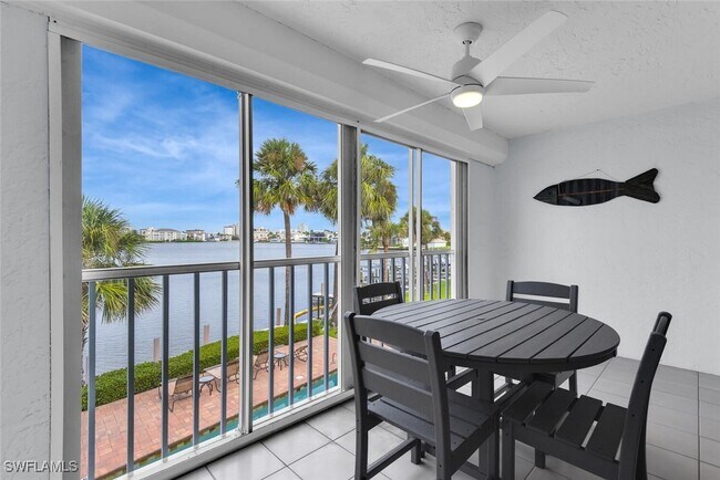 Building Photo - 9101 Vanderbilt Dr