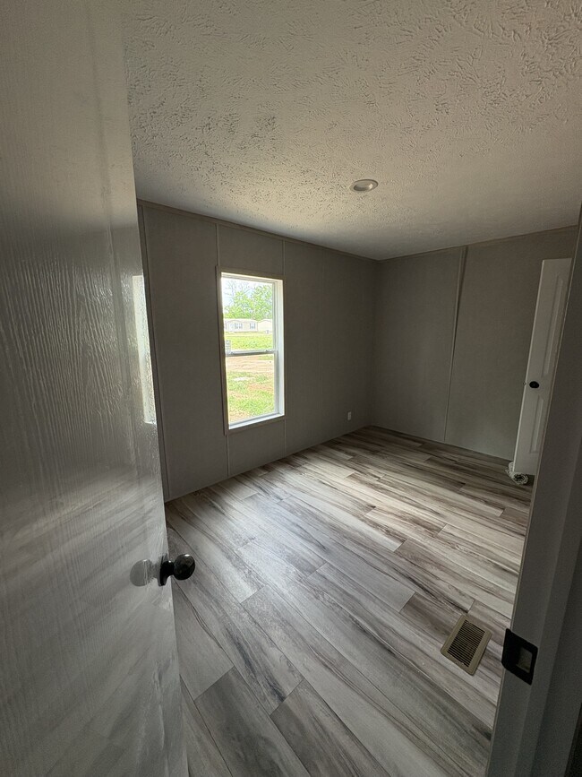 Building Photo - 201 Addison St