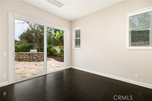 Building Photo - 12 Starflower