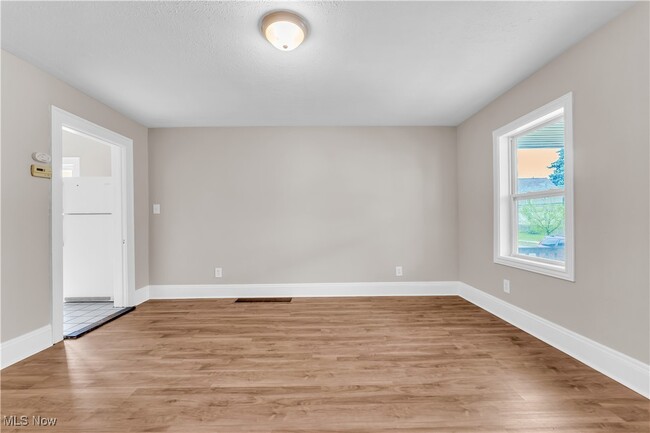Building Photo - 3703 E 63rd St