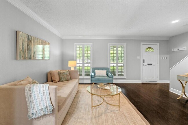 Building Photo - 6109 Bullard Dr