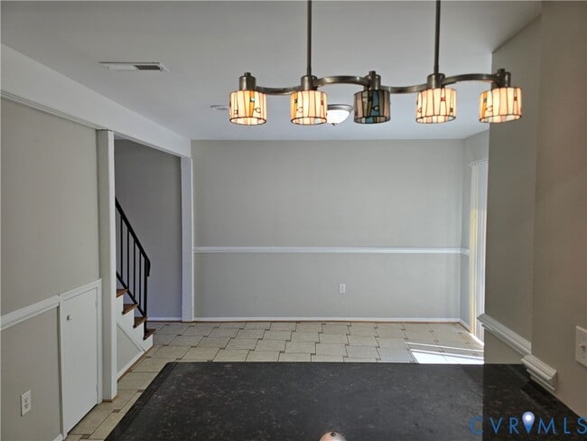 Building Photo - 757 Pleasant St