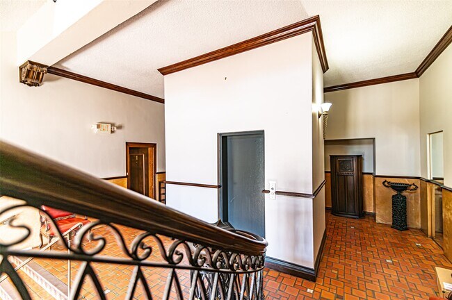 Building Photo - 1100 Harvard St