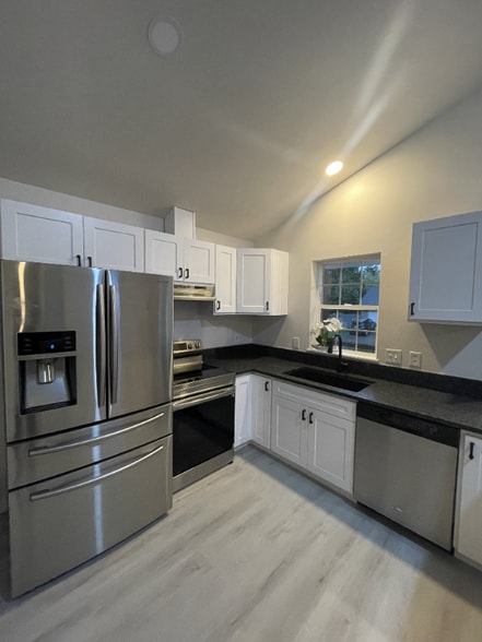 Building Photo - 3615 Britzman Loop