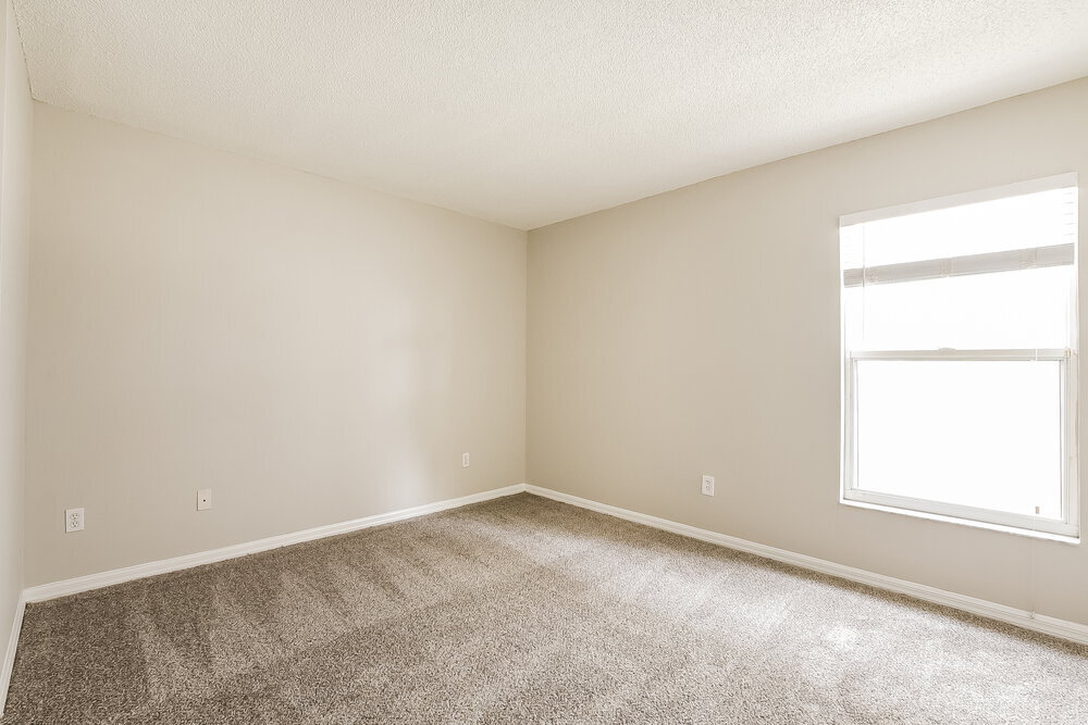 Building Photo - 12916 Los Alamitos