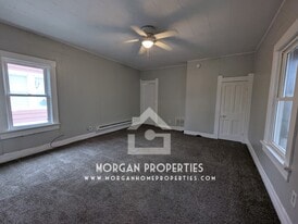 Building Photo - 1712 Main St