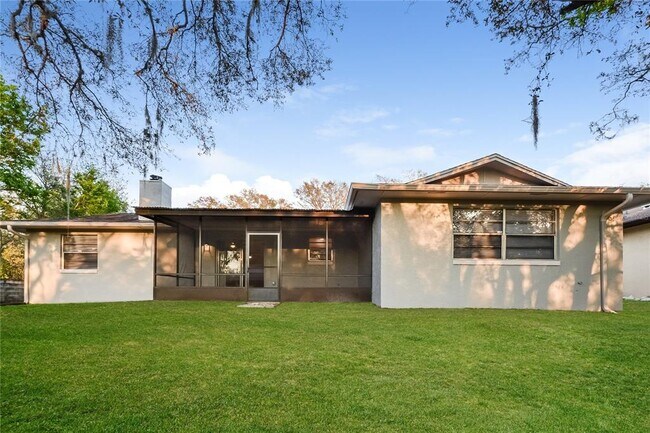 Building Photo - 2518 Bon Air Dr