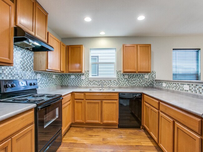 Building Photo - 4346 Safe Hbr
