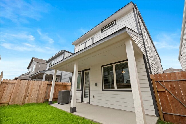 Building Photo - 10013 Rustic Charm St