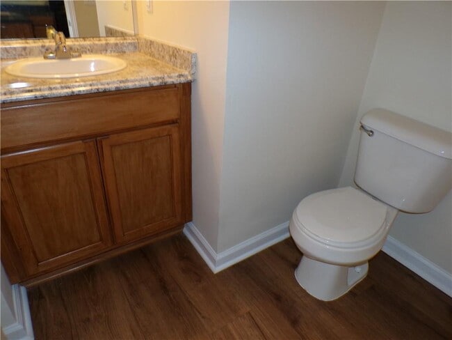 Building Photo - 38 Middlebrook Dr