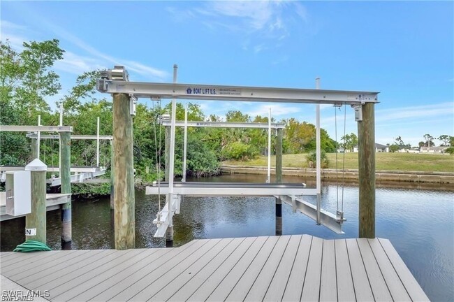 Building Photo - 1781 Four Mile Cove Pkwy