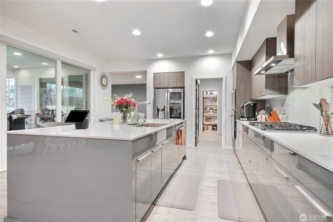 Building Photo - 23376 Luna Ct