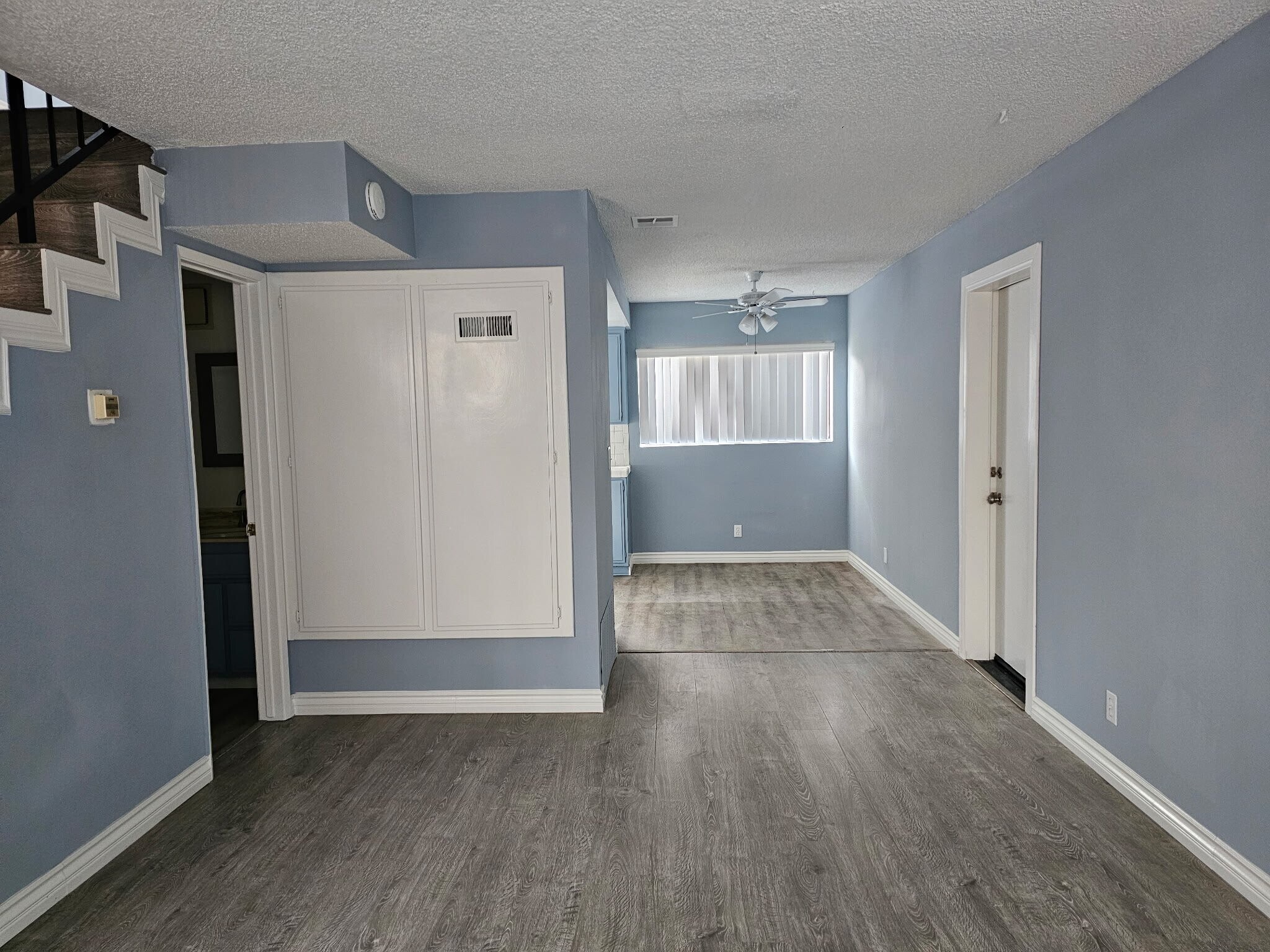 Building Photo - 4130 Manhattan Beach Blvd