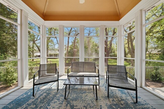 Building Photo - 4013 Lambs Creek Ct