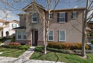 Building Photo - 2985 Bella Dr
