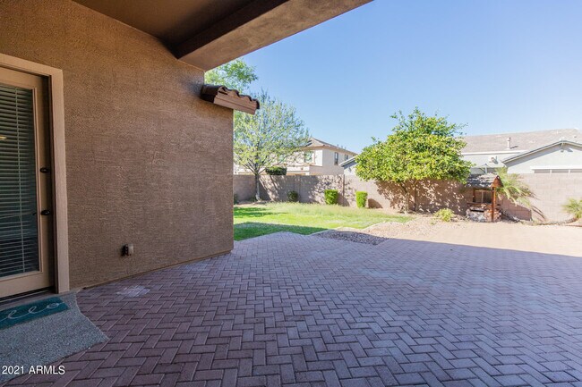Building Photo - 13602 W Avalon Dr