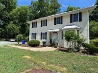 Building Photo - Spacious 3 BR / 3 BA Duplex Unit Steps from Bolin Creek Trail – Unit B
