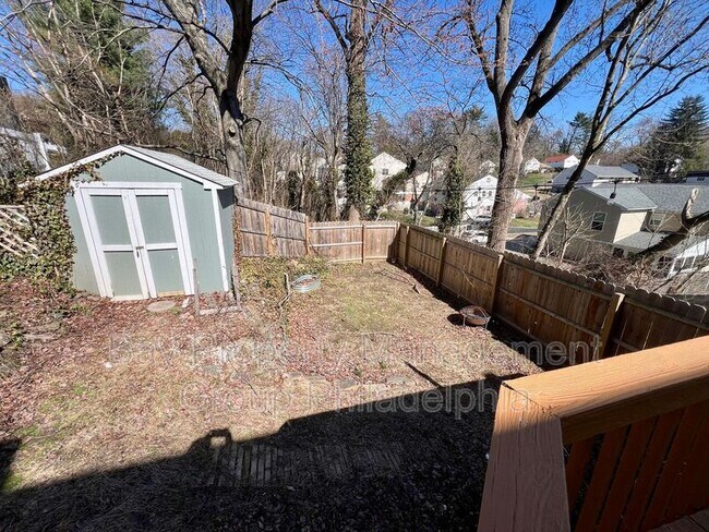 Building Photo - 1313 Delmont Ave