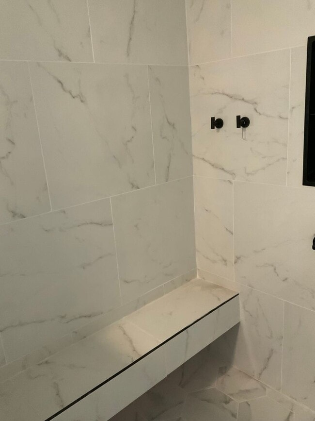 Building Photo - Stunning Remodeled 4 bedroom Hercules Home