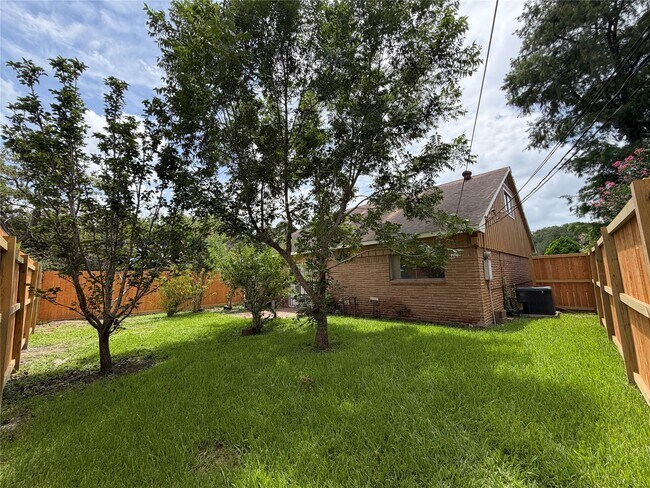 Building Photo - 13419 Candleshade Ln