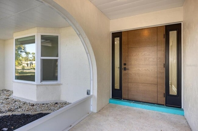 Building Photo - 470 Leger Dr